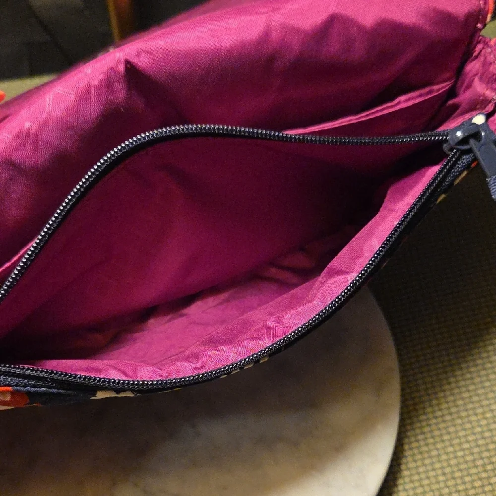 Vera Bradley Navy & Pink Paisley Quilted Crossbody Bag - Picture 8 of 10